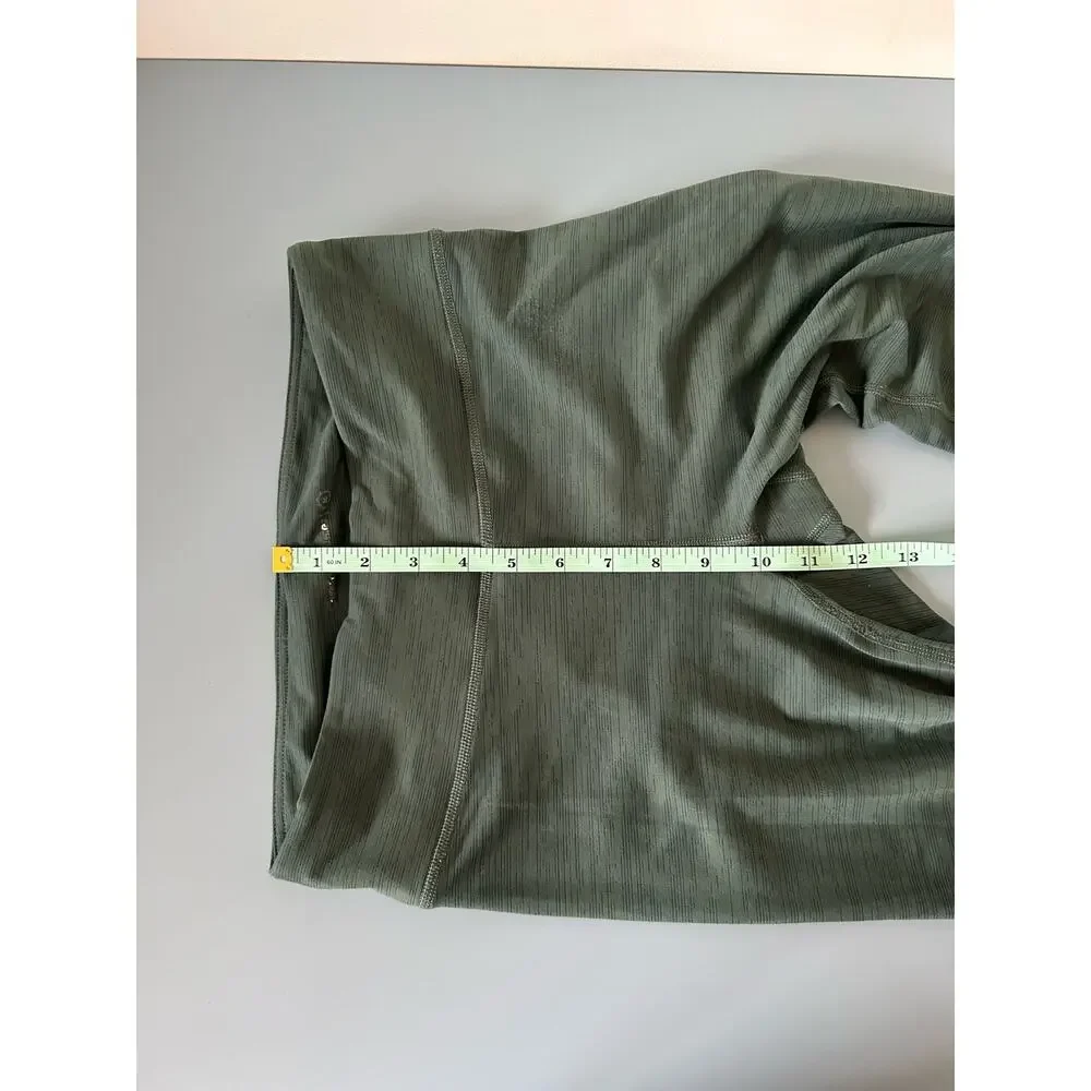 Outdoor Voices womens leggings size M heathered green cropped